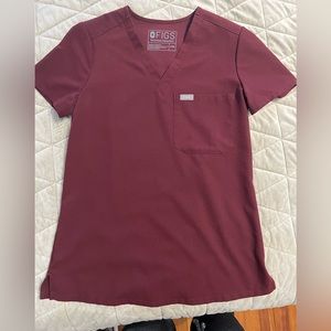 FIGS maroon one pocket scrub top